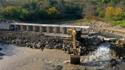 AKÇAOVA IRMAĞI’NA DEV BAKSLAR