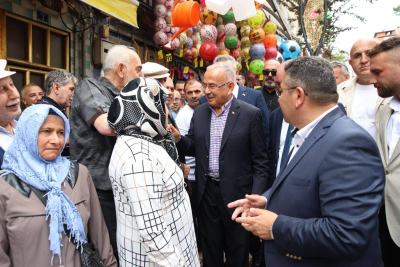 BAŞKAN GÜLER’E AYBASTI’DA SEVGİ SELİ