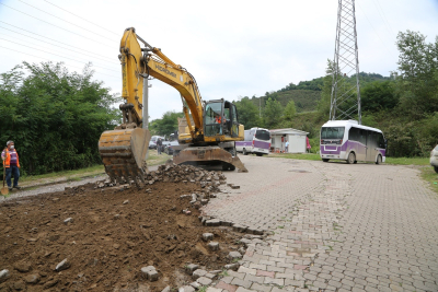 KUMBAŞI’NDA YOL SEVİNCİ