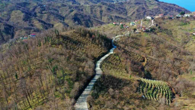 PERŞEMBE’DE BETON YOL SEVİNCİ