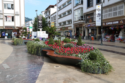 SÜLEYMAN FELEK CADDESİ RENKLENİYOR