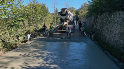 GÖLKÖY’DE 10 KM’LİK GRUP YOLU KONFORA KAVUŞUYOR