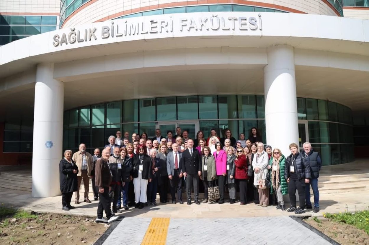 “3. YAŞ ÜNİVERSİTESİ” BAŞLADI