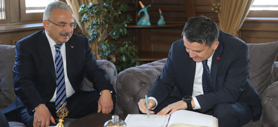 BAKAN PAKDEMİRLİ’DEN BAŞKAN GÜLER’E ZİYARET