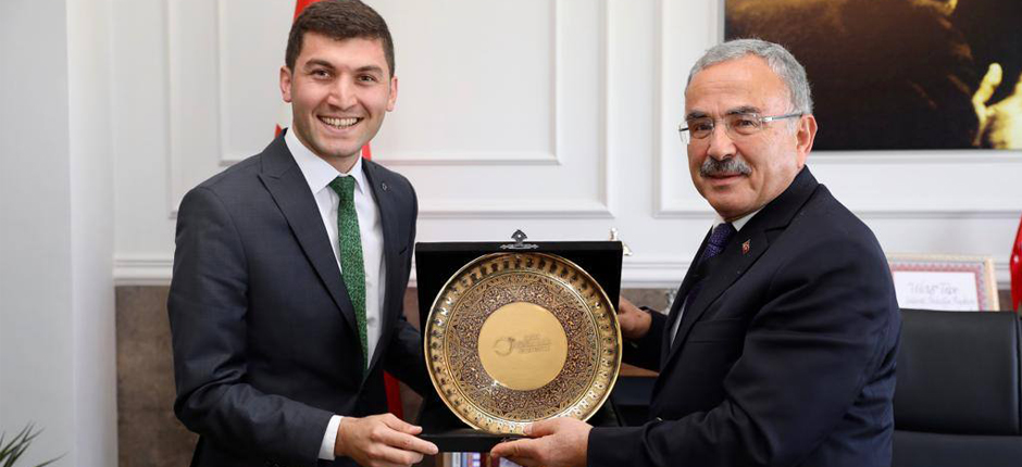 BAŞKAN GÜLER, GÜLYALI BELEDİYESİNİ ZİYARET ETTİ