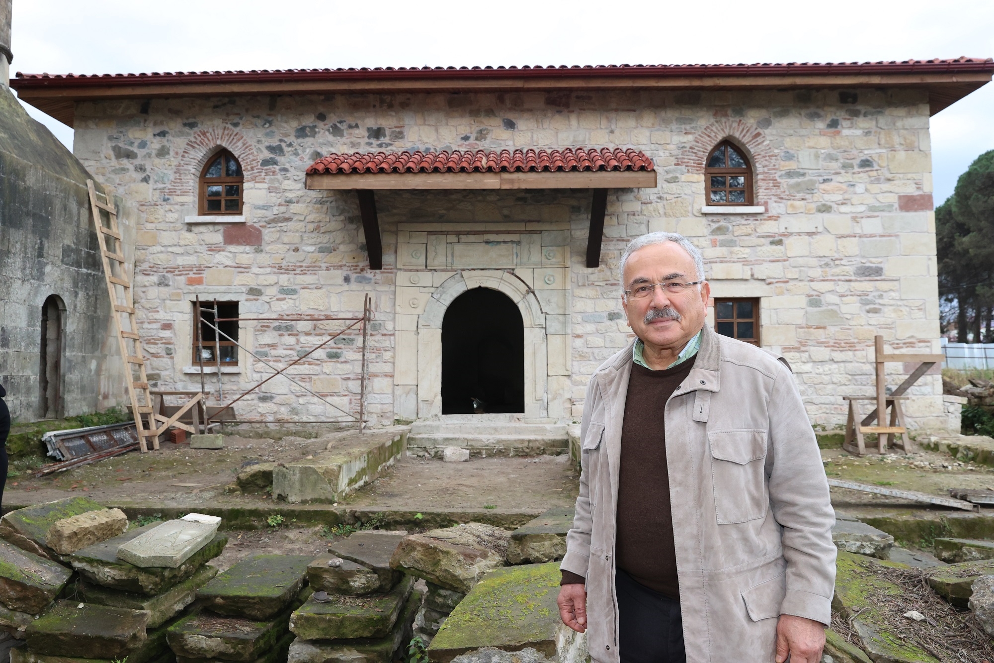 BAŞKAN GÜLER KENTİN TARİHİNE SAHİP ÇIKTI