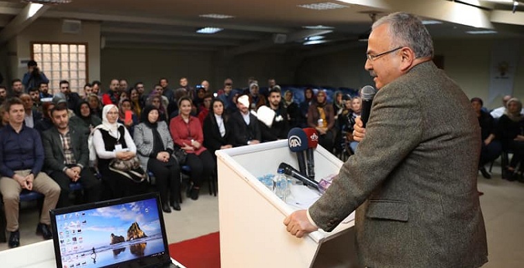 BAŞKAN GÜLER, SİYASET AKADEMİSİ’NE KATILDI
