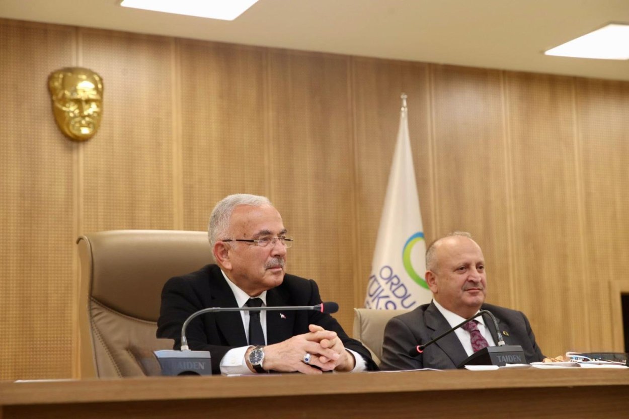 BAŞKAN GÜLER: “ÜNYE’YE 6,5 YILDA 1 MİLYAR YATIRIM YAPTIK”