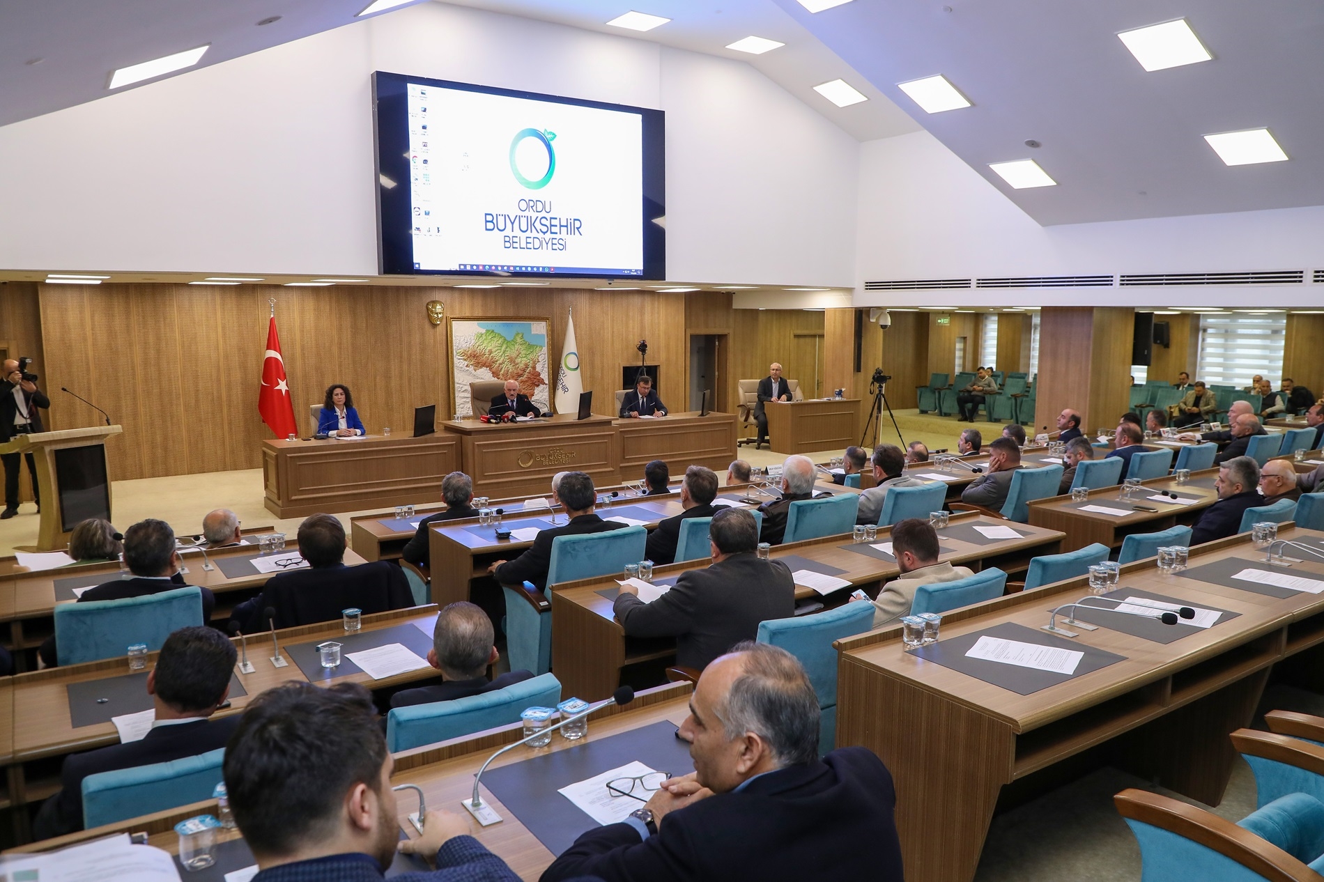 BÜYÜKŞEHİR BELEDİYE MECLİSİNİN 2. BİRLEŞİM TOPLANTISI YAPILDI