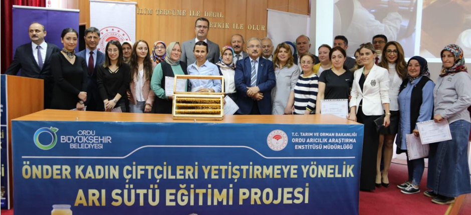 BÜYÜKŞEHİR’DEN KADINLARA ARI SÜTÜ EĞİTİMİ