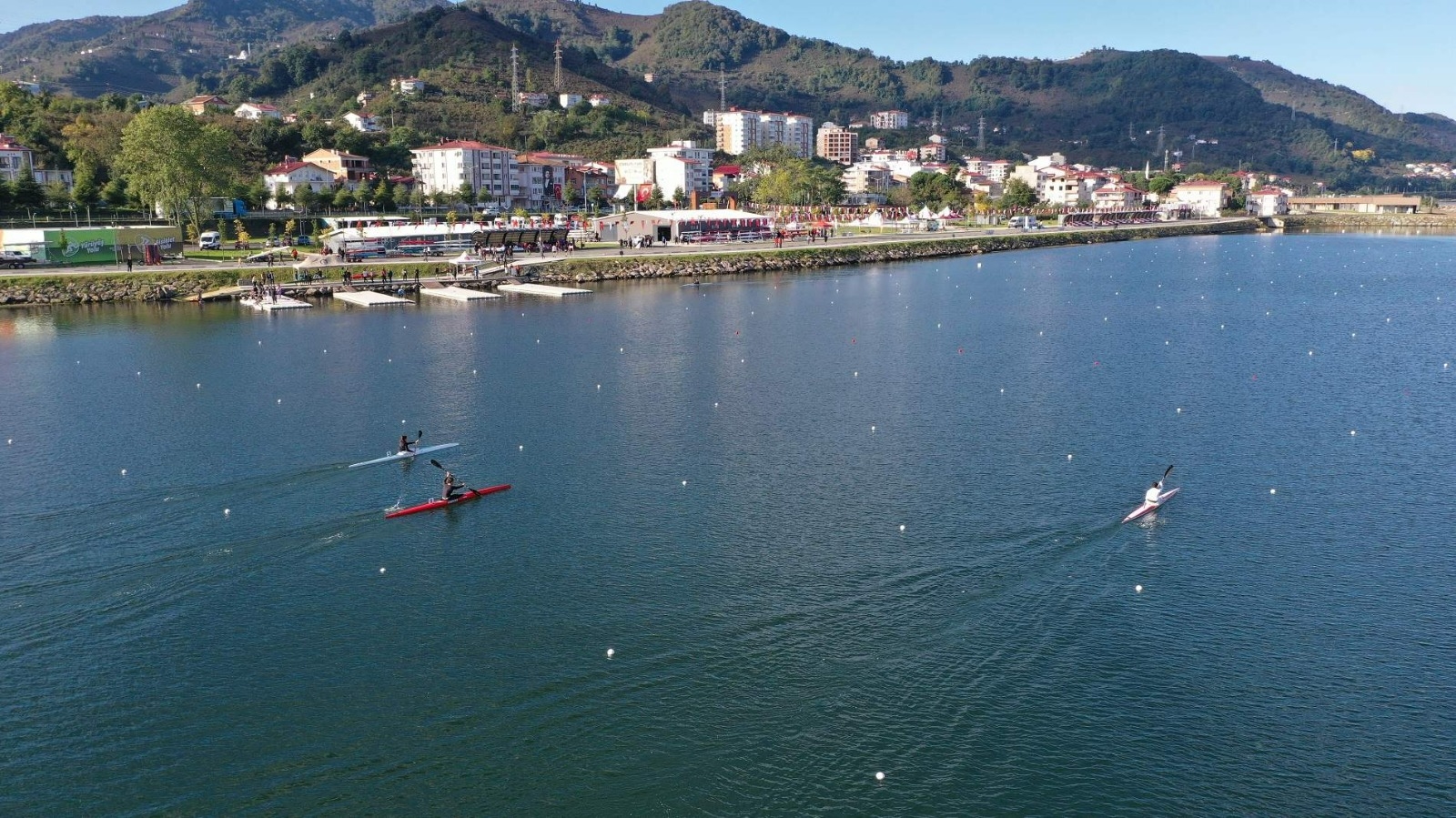 BÜYÜKŞEHİR GÜLYALI’NIN ÇEHRESİNİ DEĞİŞTİRDİ