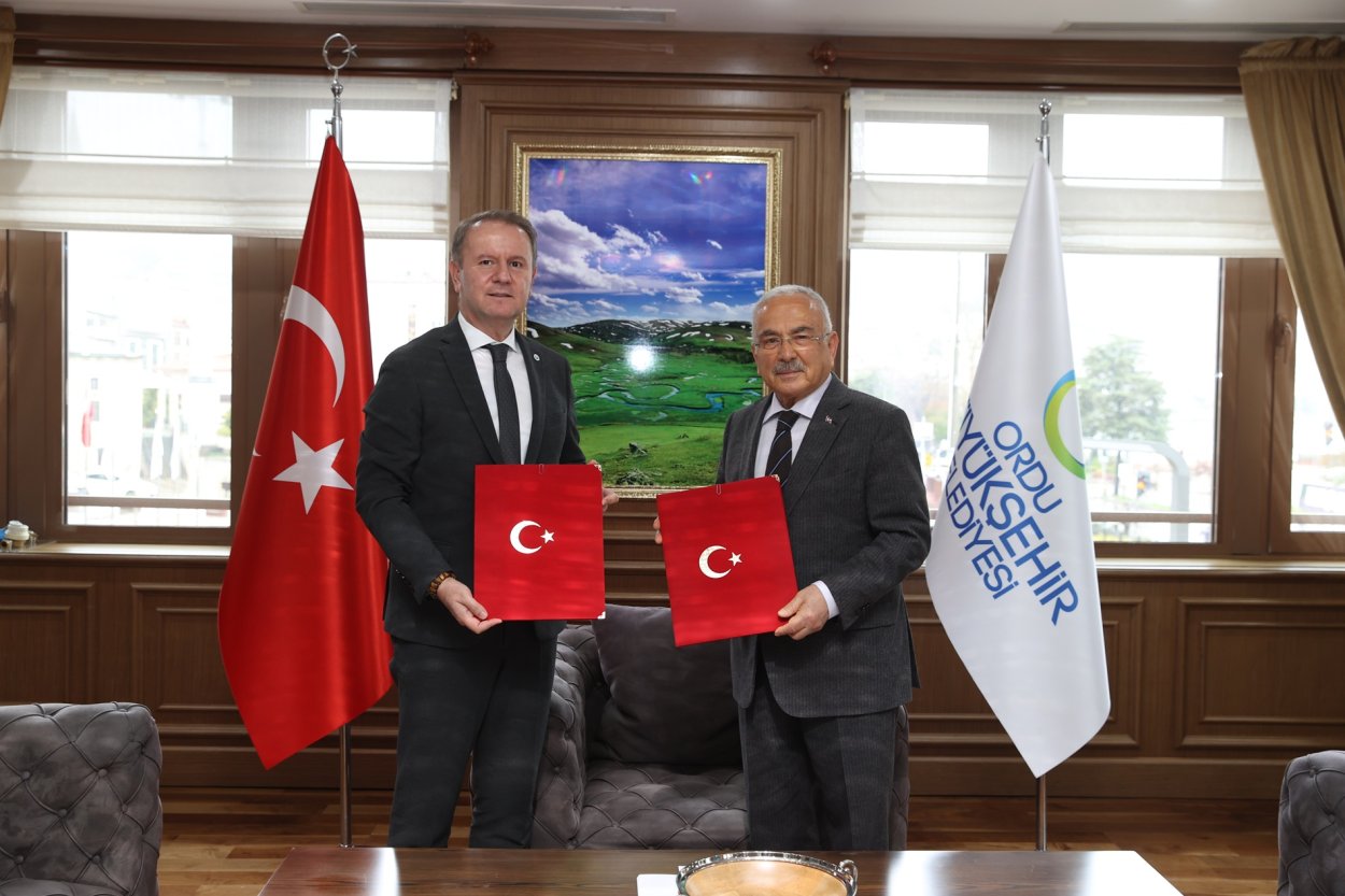 BÜYÜKŞEHİR İLE ORDU ÜNİVERSİTESİ ARASINDA ‘ANNE ÜNİVERSİTESİ’ PROTOKOLÜ