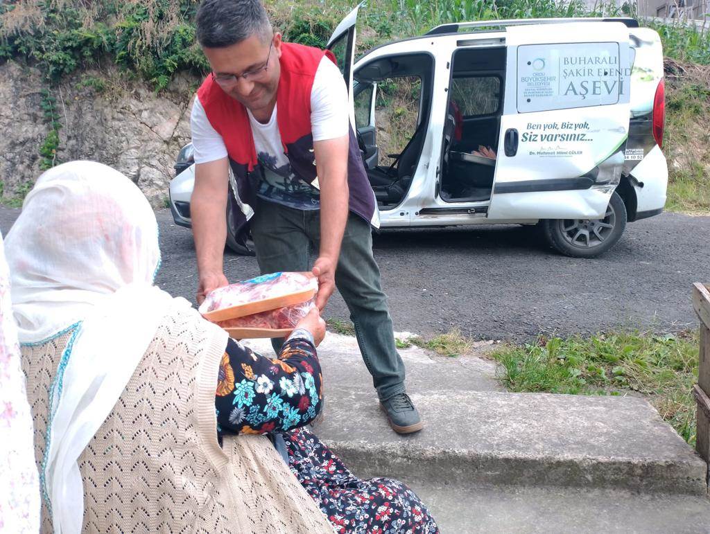 BÜYÜKŞEHİR SOSYAL BELEDİYECİLİĞİN EN GÜZEL ÖRNEKLERİNİ SERGİLİYOR