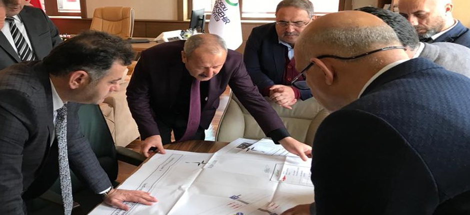 BÜYÜKŞEHİR TRAFİK SORUNUNA NEŞTER VURUYOR