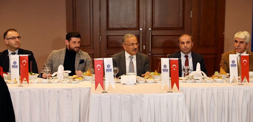 BÜYÜKŞEHİR VE GENÇ İŞADAMLARI İLE İŞ BİRLİĞİ