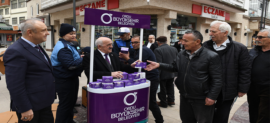 BÜYÜKŞEHİRDEN KANDİL SİMİDİ İKRAMI