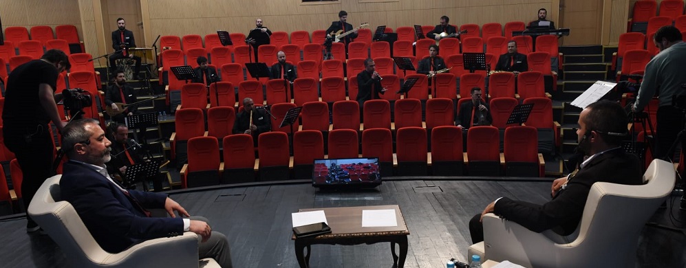 BÜYÜKŞEHİRDEN VATANDAŞLARA MORAL KONSERİ