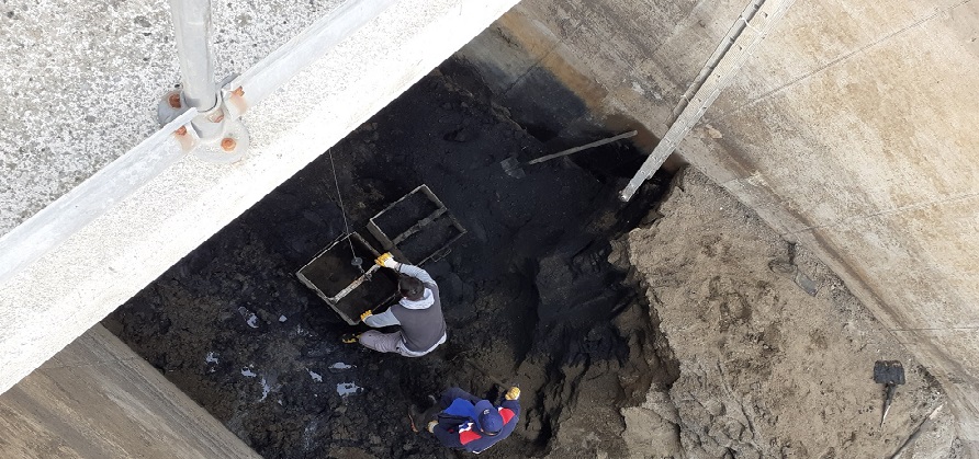 DURUGÖL ATIK SU TESİSİ KOKUYA KARŞI TEMİZLENİYOR