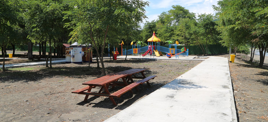 ENGELLİLER PLAJI AÇILDI