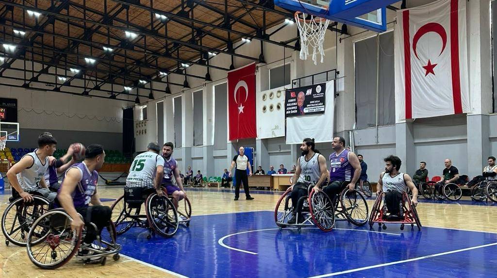 ENGELSİZLER ORDUSU KIBRIS’TA GALİP