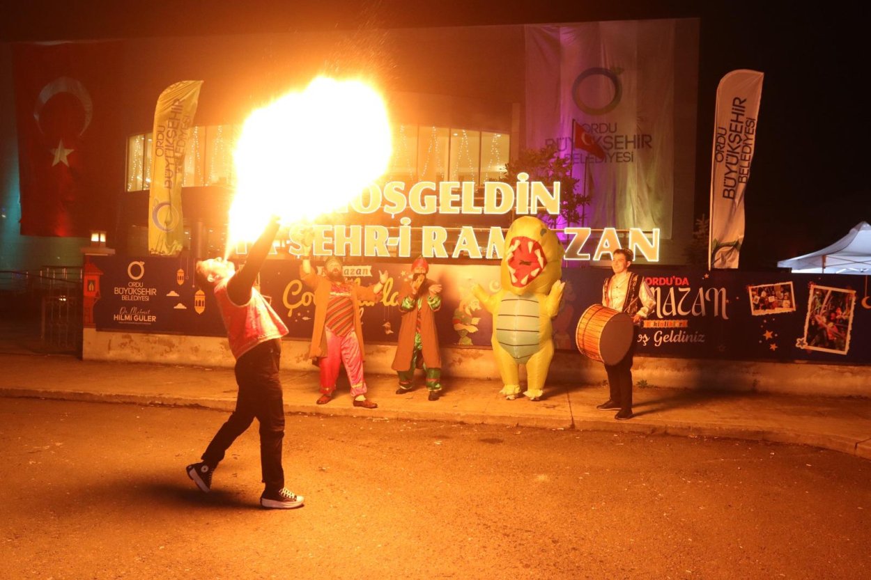 FESTİVAL HAVASINDA RAMAZAN
