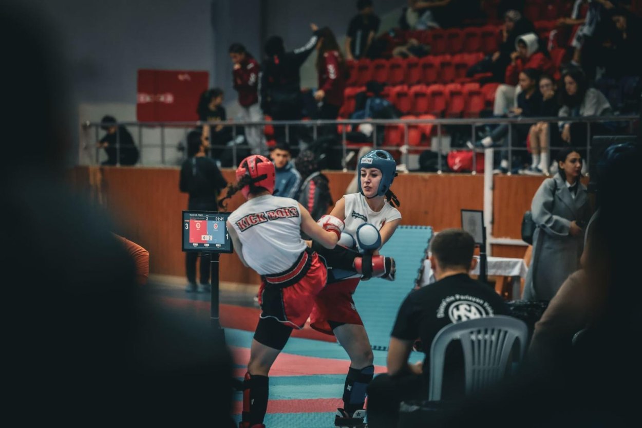 GENÇLER KİCK BOKS ŞAMPİYONASI, ORDU'DA BAŞLADI