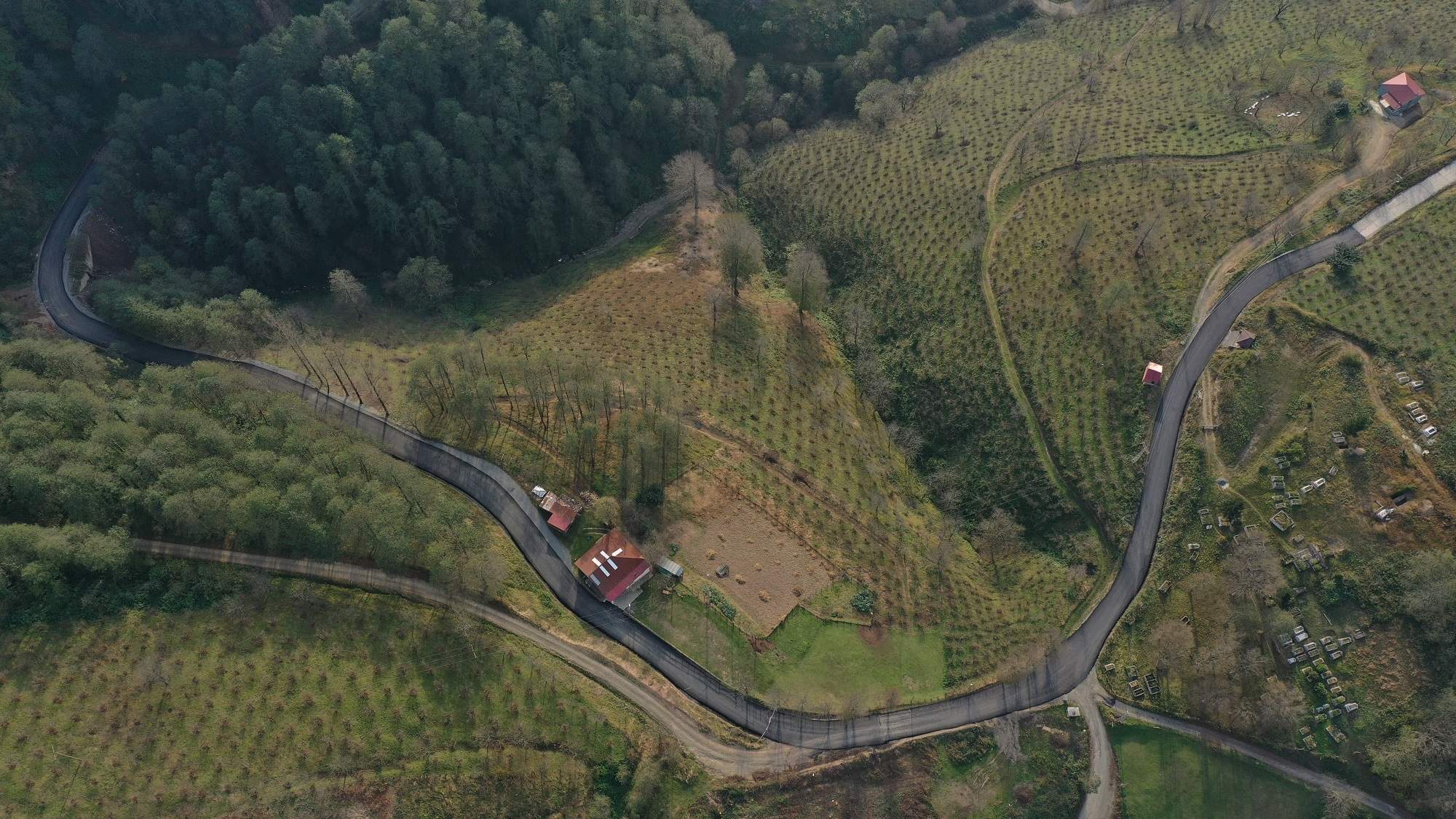 GÜRGENTEPE’YE SICAK ASFALT 