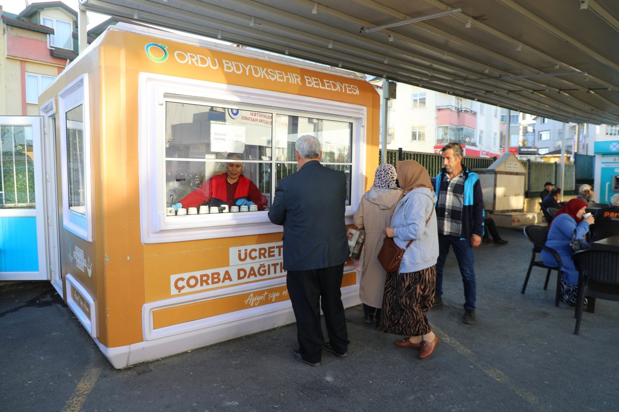 HASTANE KORİDORLARINDA GÜNE SICAK BİR BAŞLANGIÇ