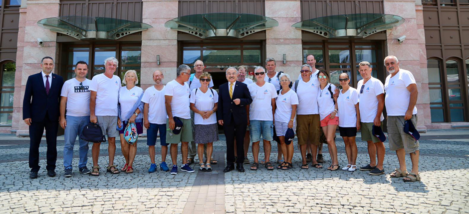 HİLMİ GÜLER: “DENİZLE BİTİŞİĞİZ AMA BARIŞIK DEĞİLİZ”