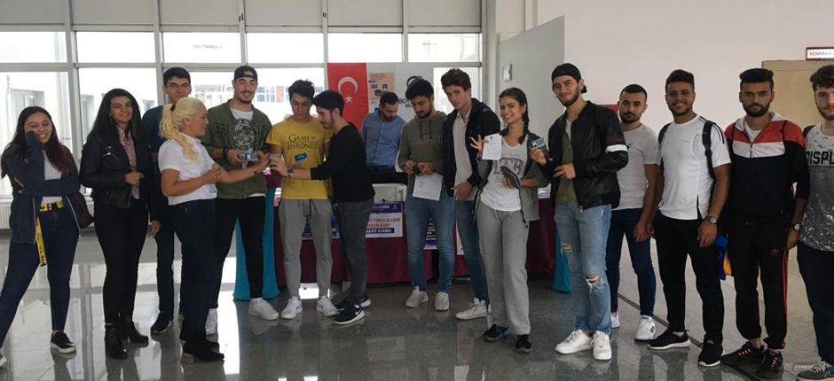 HİZMET ÖĞRENCİLERİN AYAĞINA GİTTİ