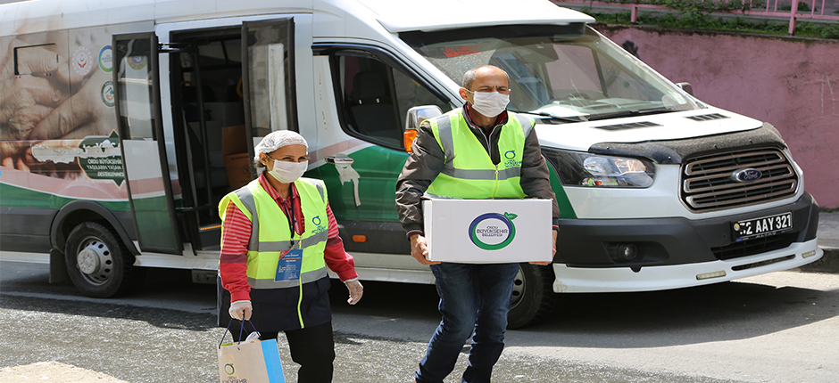 İHTİYAÇ SAHİBİ VATANDAŞLARA GIDA YARDIMI 