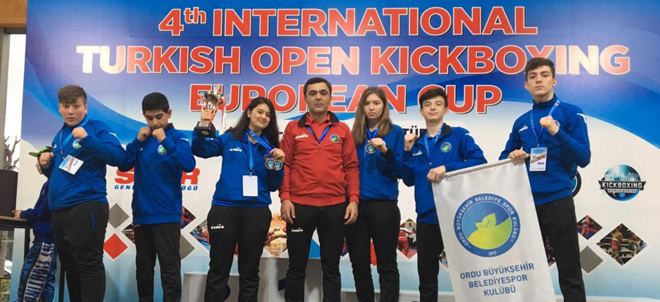 KİCK BOKS’TA ORDU’YA 5 MADALYA GETİRDİLER