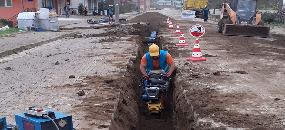 KUMBAŞI’DA İÇME SUYU ŞEBEKE HATLARI YENİLENİYOR