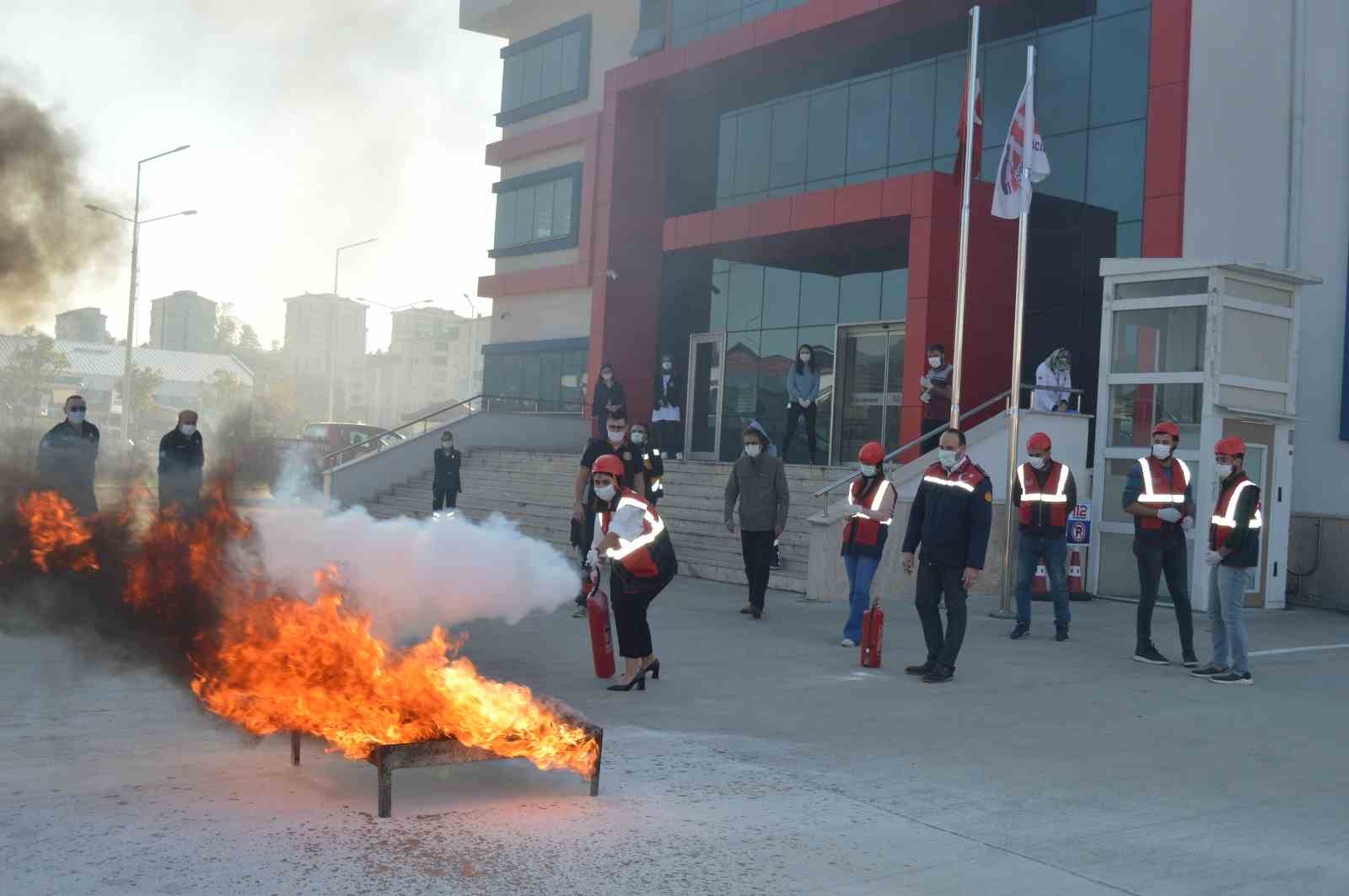 KURUMLARA YANGIN EĞİTİMİ