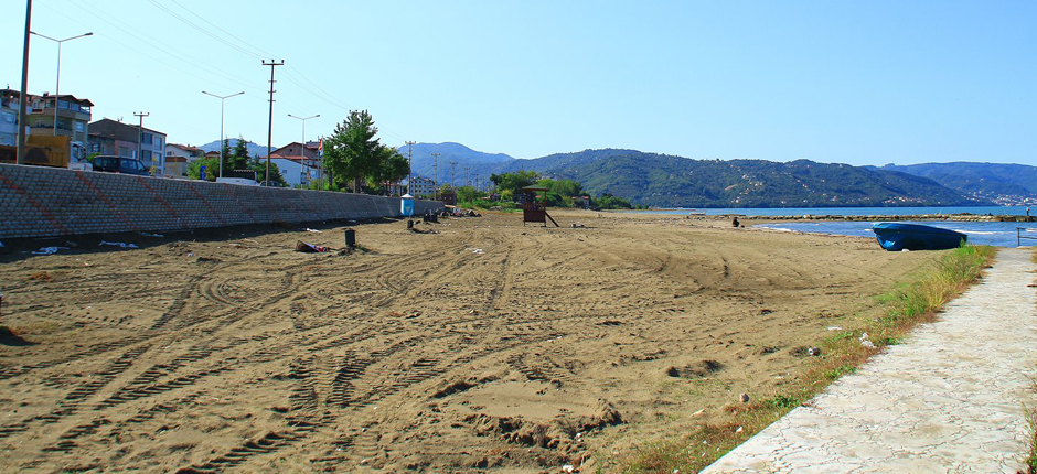 “MAVİ BAYRAKLI PLAJ DÜZENLENİYOR”