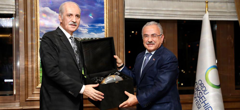 NUMAN KURTULMUŞ BÜYÜKŞEHİR BELEDİYESİNİ ZİYARET ETTİ