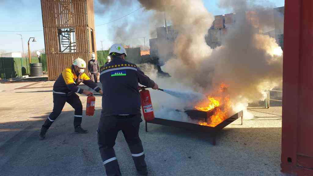 OBİTEM’DE AKSA ÇALIŞANLARINA EĞİTİM