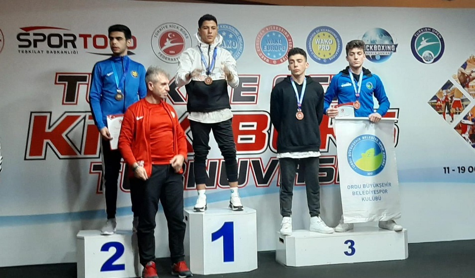 ORDU BÜYÜKŞEHİR BELEDİYE SPORCUSU KİCK BOKS’TA DERECE YAPTI