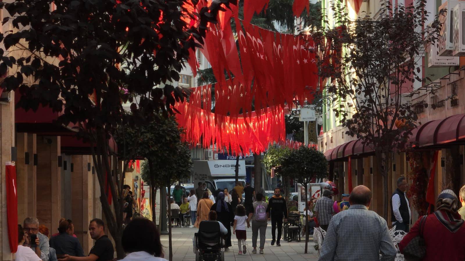 ORDU’DA YER GÖK KIRMIZI BEYAZ