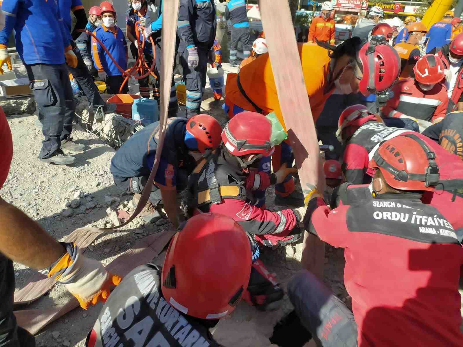 ORDU, İZMİR’İN YARALARINI SARIYOR