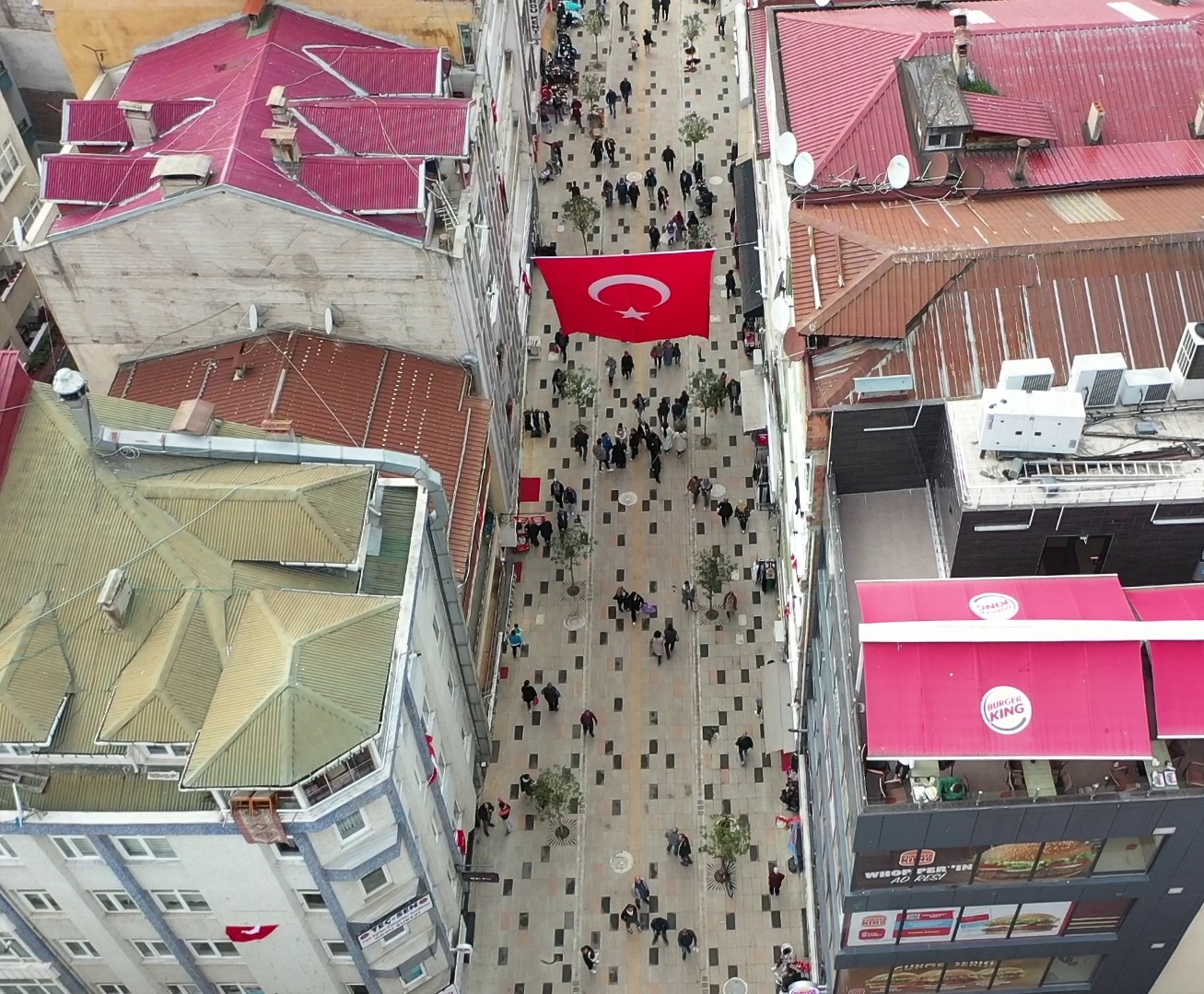 ORDU’NUN YENİ AÇIK AVM’Sİ ŞEKİLLENİYOR 