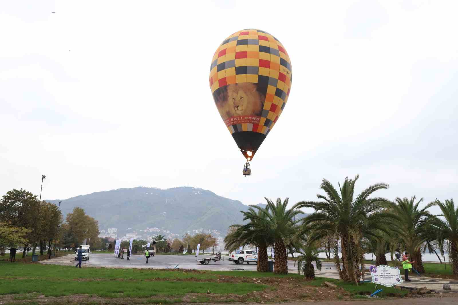 ORDU SEMALARI BALONLA RENKLENDİ