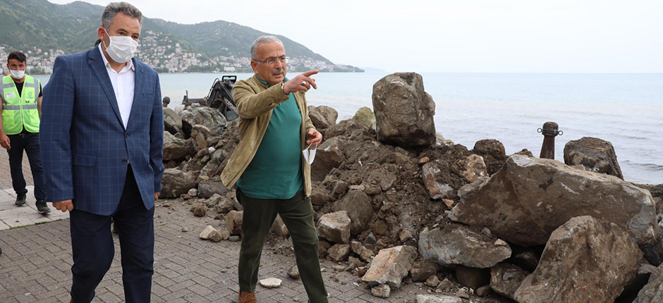 TAYFUN GÜRSOY PARKI SİL BAŞTAN YENİLENİYOR