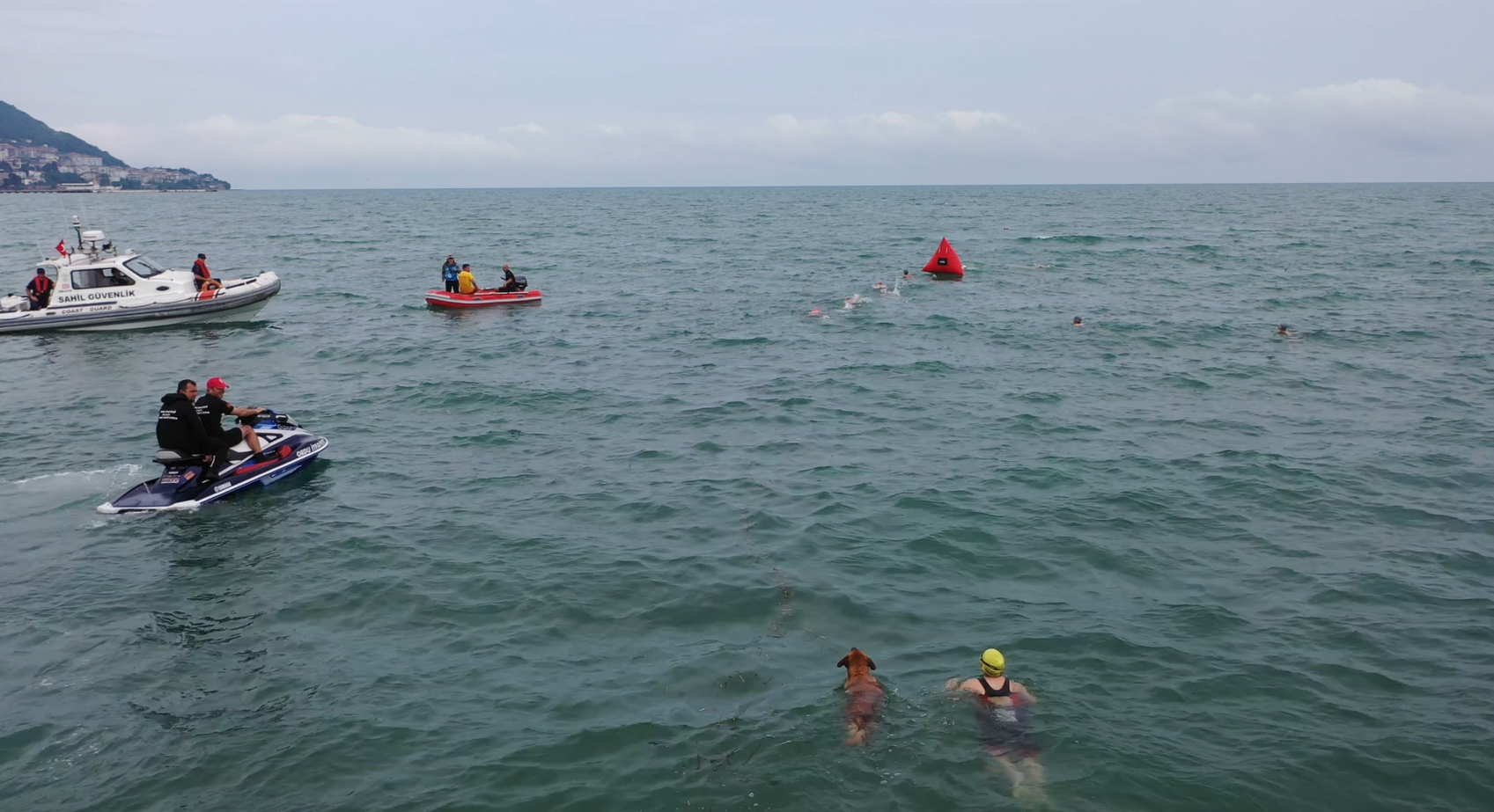 TRİATLONDA İLGİNÇ YARIŞ