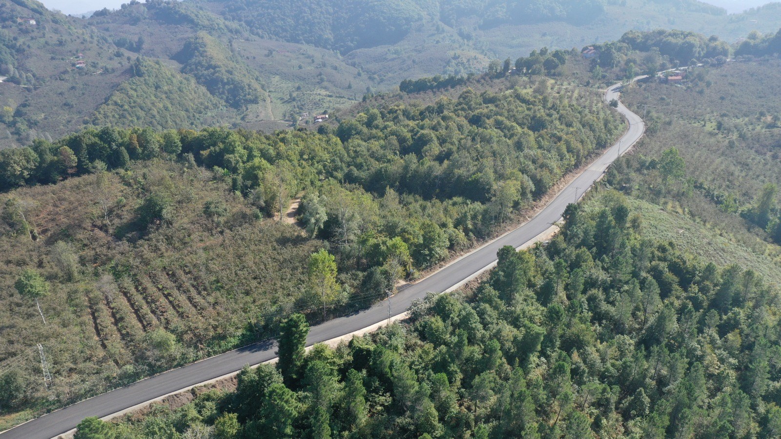 ÜNYE’NİN YOLLARI ASFALTLANIYOR