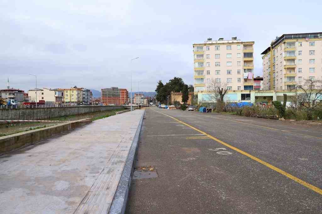 ÜNYE’YE MODERN KALDIRIMLAR