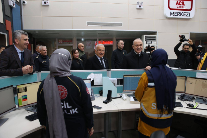 Vali Erol ve Başkan Güler Yılbaşı Mesaisinden