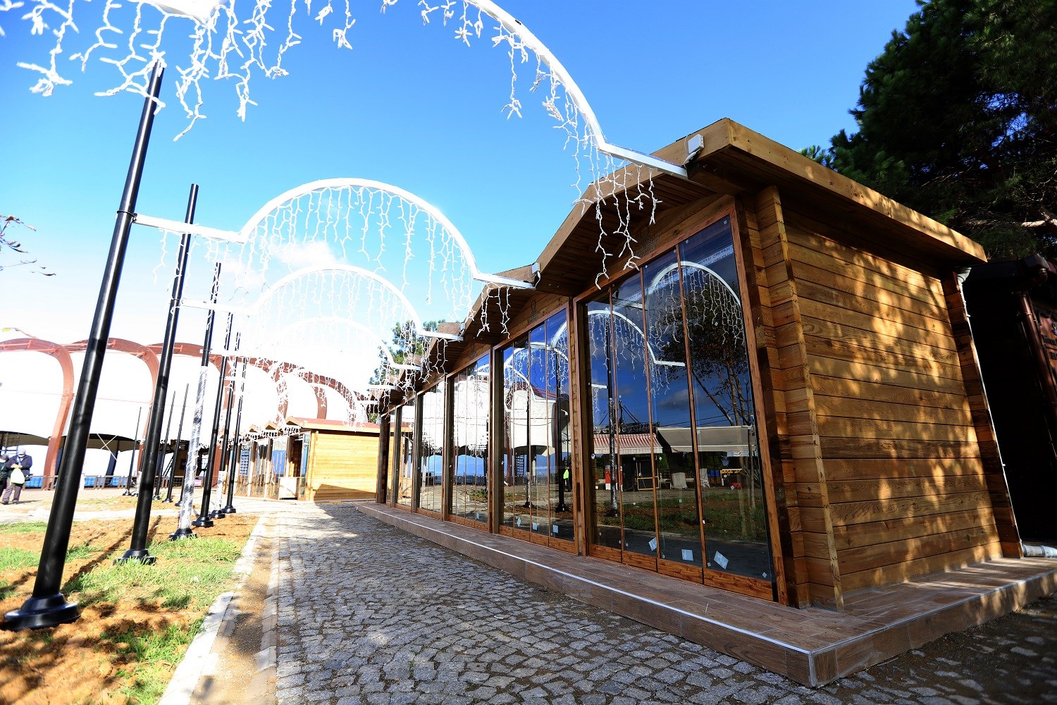 YÖRESEL ÜRÜNLER VE EL SANATLARI PAZARI BÜYÜDÜ